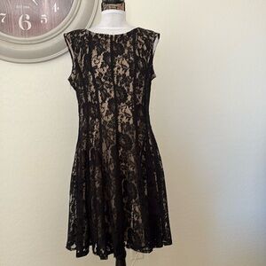 Gabby Skye dress. 14 zipper in the back.